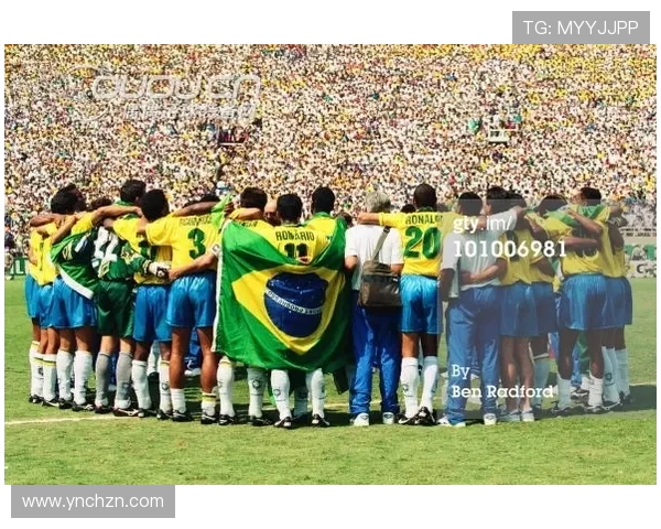 从青涩少年到美国足球明星的奋斗历程与荣耀瞬间